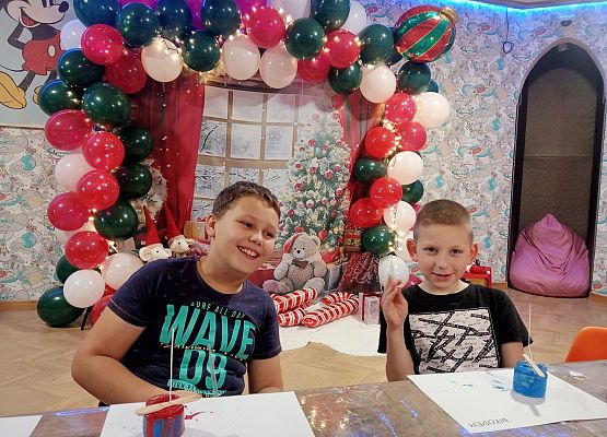 Igor i Nikodem robią wieńce