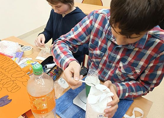 Kuba odmierza cukier