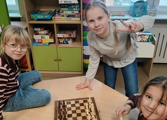 gramy w szachy na świetlicy