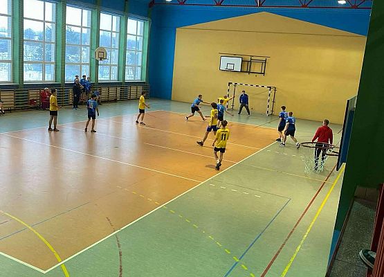 chłopcy w czasie meczu