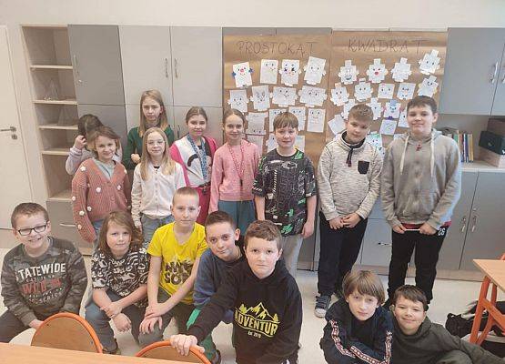 klasa 4b z projektem