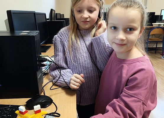 dziewczynki z kaczuszkami