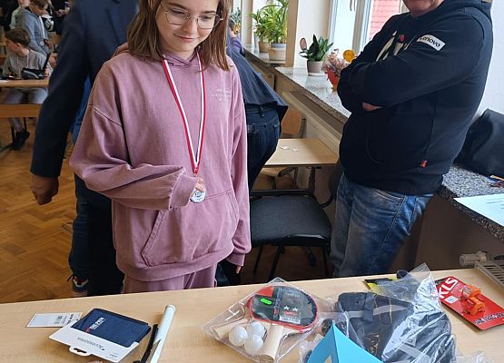 Oliwia wybiera nagrodę