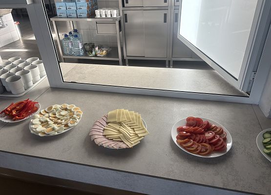 jedzenie na talerzach