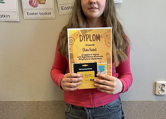 Oliwia Rudnik uczennica klasy 7a