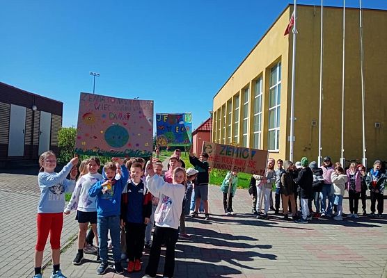 klasy 2 przed marszem