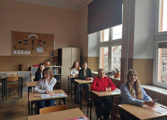 uczennice podczas konkursu