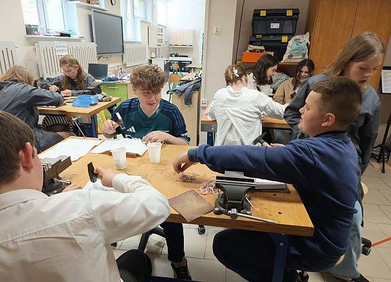 klasa 6a podczas lekcji techniki