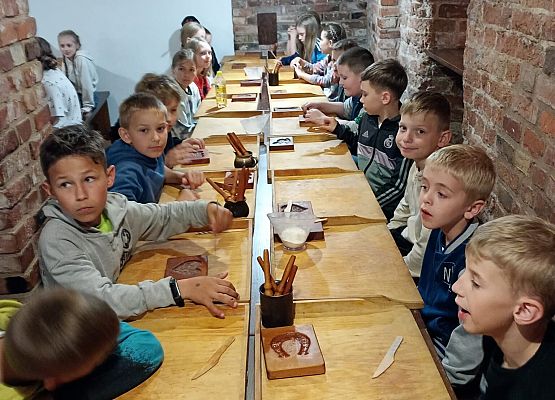 dzieci podczas wycieczki 12