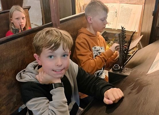 dzieci podczas wycieczki 28