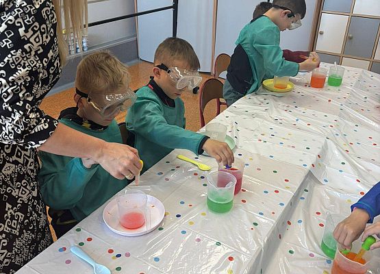 Magia chemii w naszej szkole – suchy lód w roli głównej