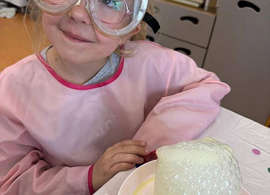 Magia chemii w naszej szkole – suchy lód w roli głównej