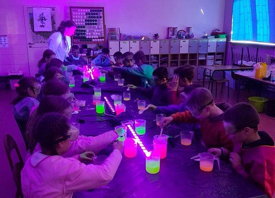 Magia chemii w naszej szkole – suchy lód w roli głównej