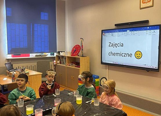 Magia chemii w naszej szkole – suchy lód w roli głównej