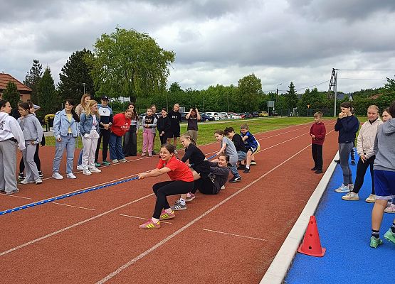 przeciąganie liny klasy4