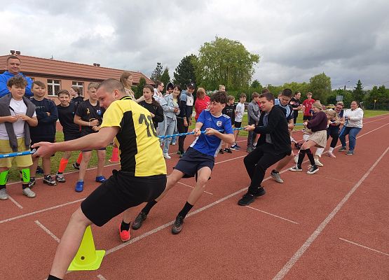 przeciąganie liny klasa 8b