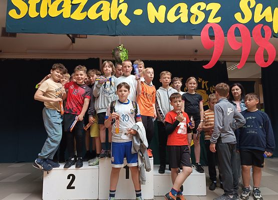 klasy 4 na podium mecze