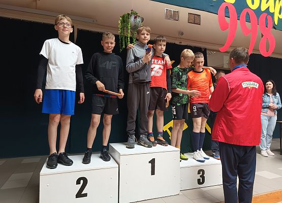 rozdanie nagród bieg w szarfie parami