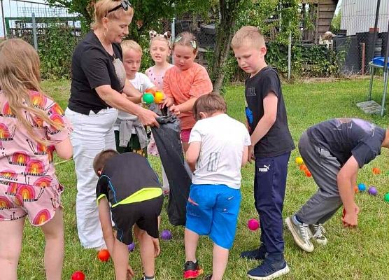 Pani Asia z dziećmi