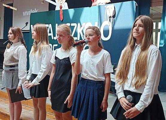 dziewczynki z klas 6