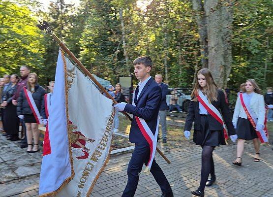 Wprowadzenie sztandaru