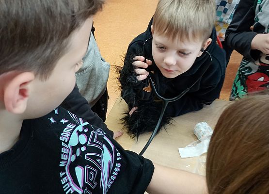 Grafika 11: Zajęcia weterynaryjne w klasie 1b