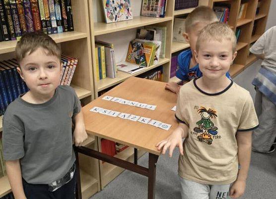 dzielni chłopcy ułożyli hasło