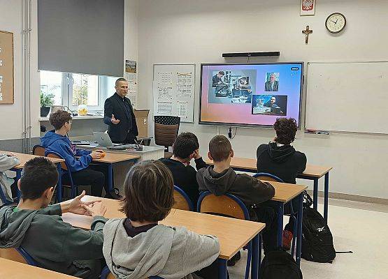 kim można zostać będąc elektrykiem