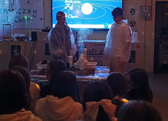 zajęcia chemiczne pokazy