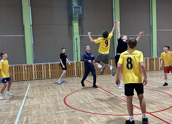 Chłopcy podczas meczu