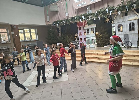 zajęcia ruchowe z elfem