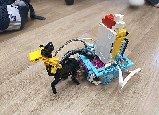 Mikołaj z klocków lego