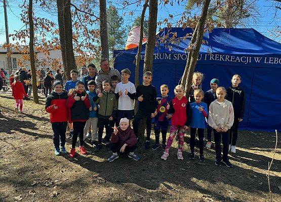 Uczniowie z panem Adamem