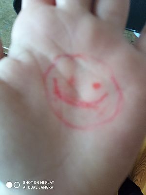  Grafika #16: Nie widać mnie, ale wszystko u mnie OK