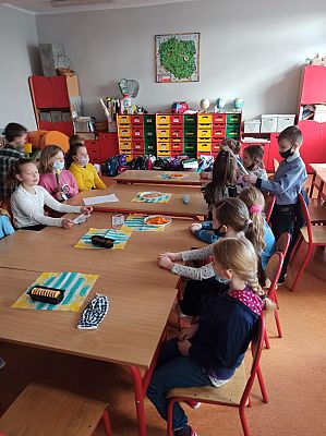  Grafika #2: Dzień Kobiet w 1b