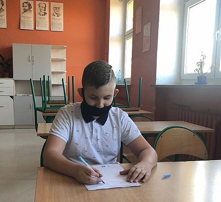  Grafika #2: VIII Ogólnopolskie Dyktando Niepodległościowe Po polsku o historii - etap wojewódzki