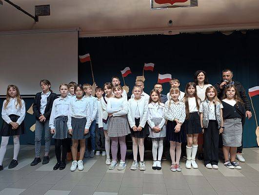 dziewczynki i chłopcy wyróżnieni w sporcie