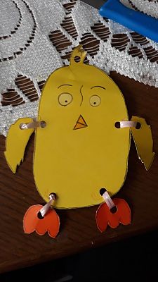 Grafika #21: Zdalna nauka - Wielkanocne Kurczaki prace klas 4-6