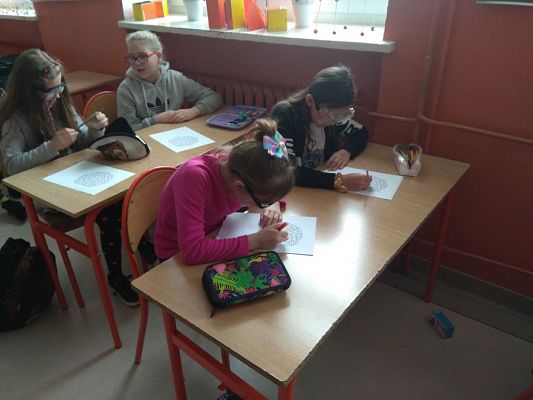  Grafika #1: "Autyzm z klasą"