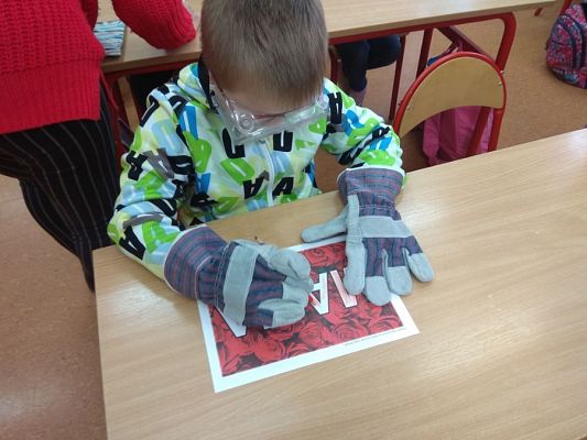  Grafika #0: "Autyzm z klasą"