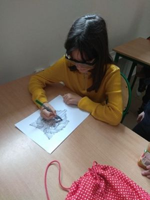  Grafika #5: "Autyzm z klasą"