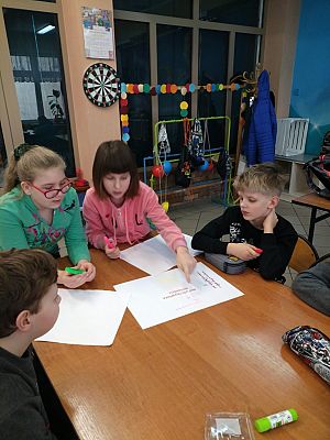 Grafika #6: Miesiąc Bezpieczeństwa