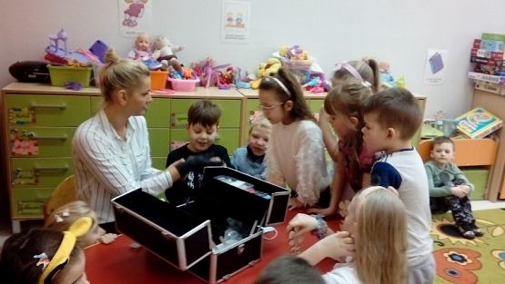 Grafika #2: Nietypowy Dzień Kobiet w grupie 0b