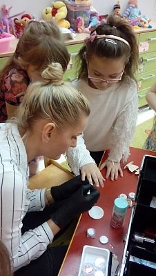 Grafika #5: Nietypowy Dzień Kobiet w grupie 0b