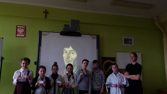 Grafika #9: Dzień Nauki Polskiej