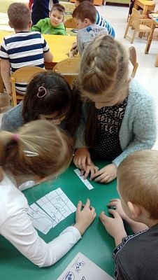  Grafika #1: Dzień Dinozaura