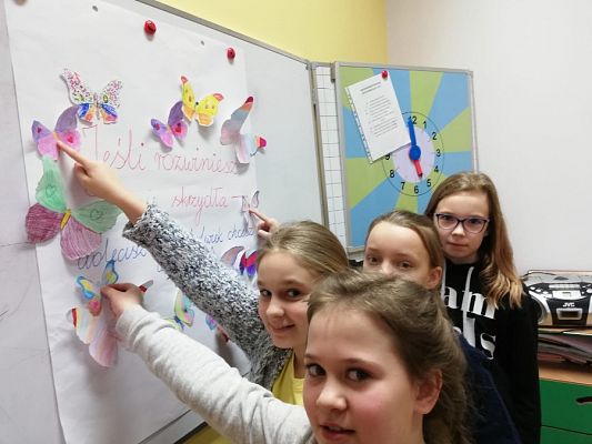  Grafika #12: "Jeśli rozwiniesz swoje skrzydła"