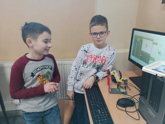  Grafika #0: Nauka programowania robotów dla dzieci "MAŁY KONSTRUKTOR"