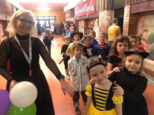  Grafika #3: Bal karnawałowy klasy 0-3