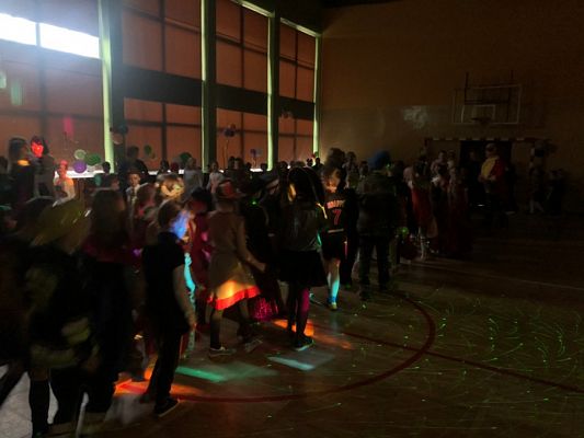  Grafika #9: Bal karnawałowy klasy 0-3